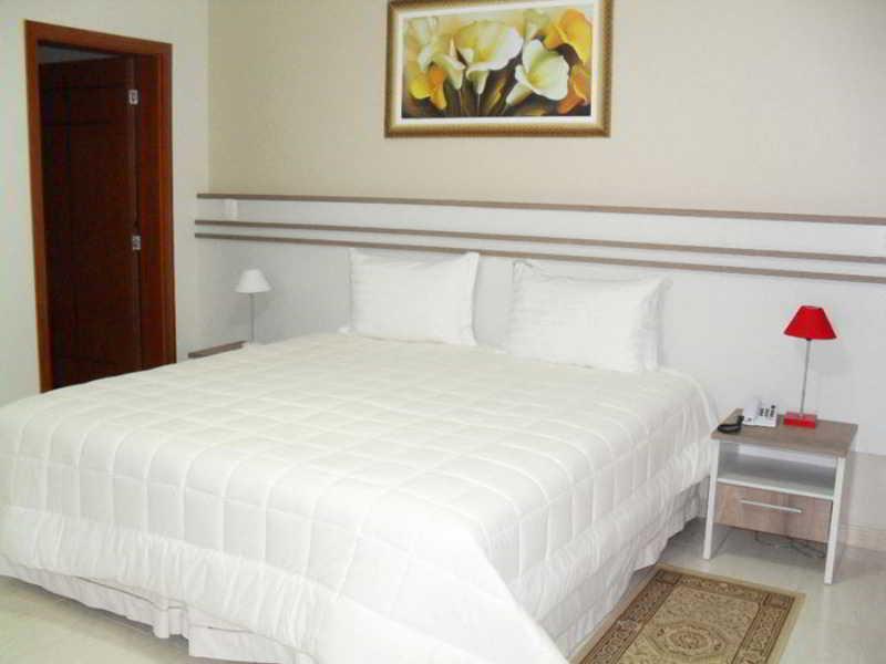 Hotel Dom Baroni Гуарапуава Екстер'єр фото
